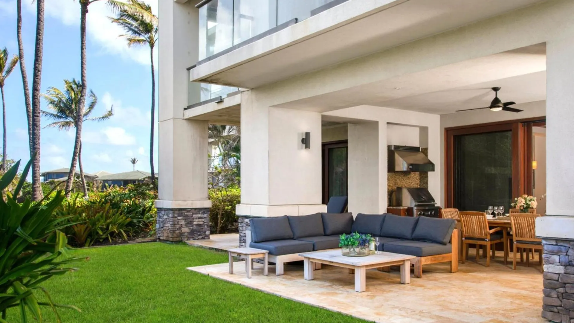 Apartment Kbm Resorts Free Car Hale Mala At Montage Kapalua Bay Includes Daily Housekeeping Spa Kahana United States